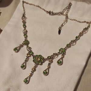 Elegant Green and Silver Necklace